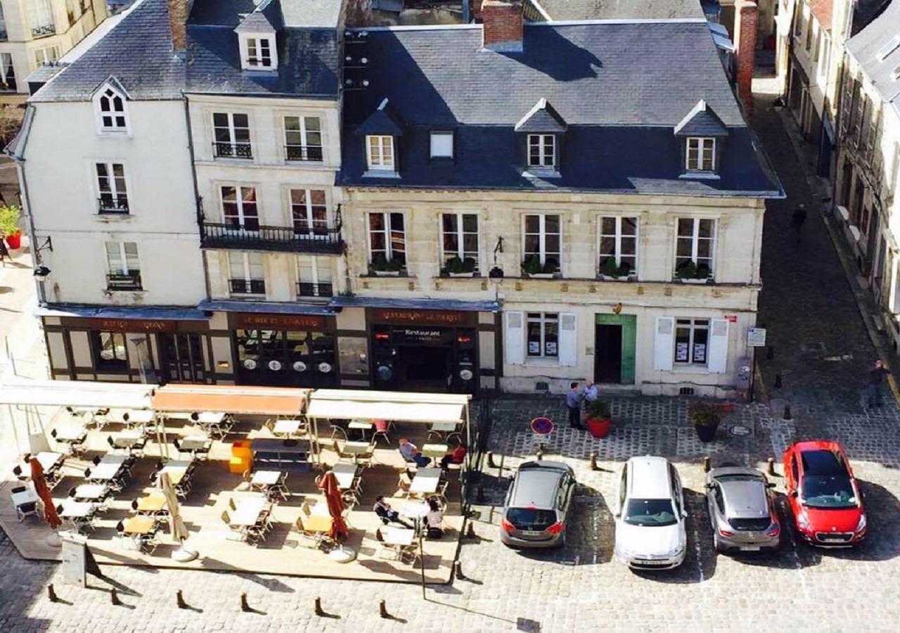 Logis Du Parvis ***Face Cathedrale/In Front Of The Cathedral*** Bed & Breakfast Laon Bagian luar foto