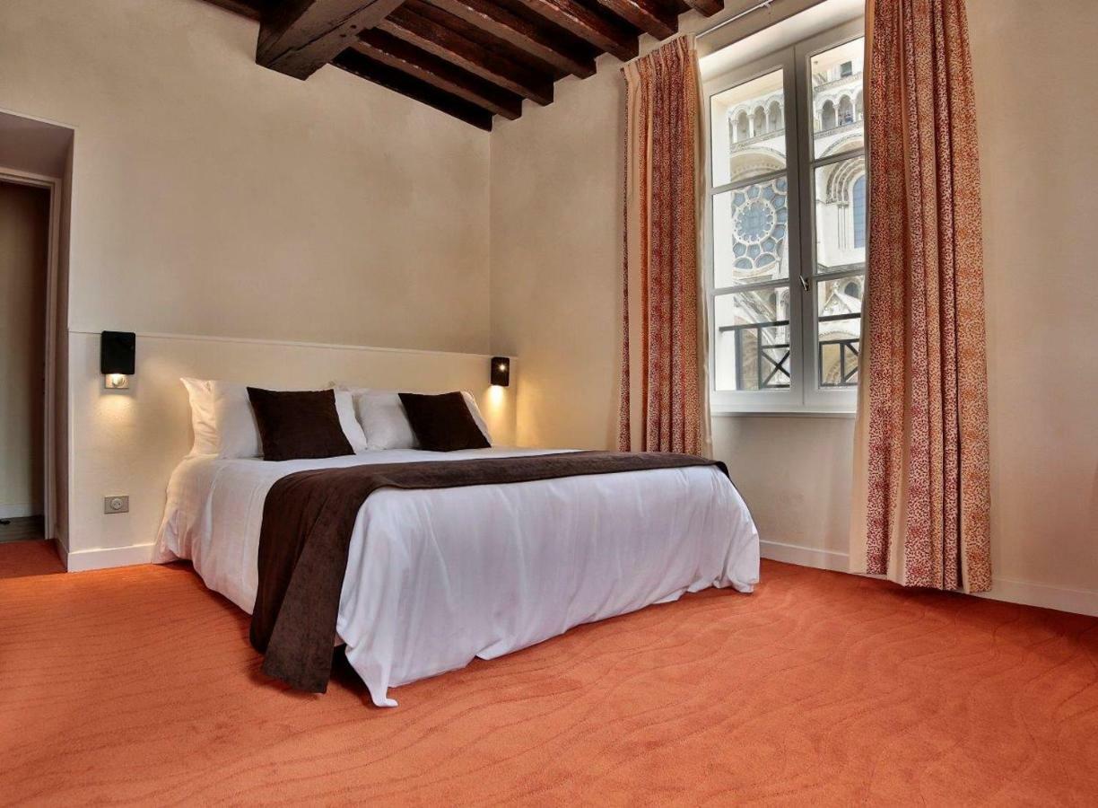 Logis Du Parvis ***Face Cathedrale/In Front Of The Cathedral*** Bed & Breakfast Laon Bagian luar foto